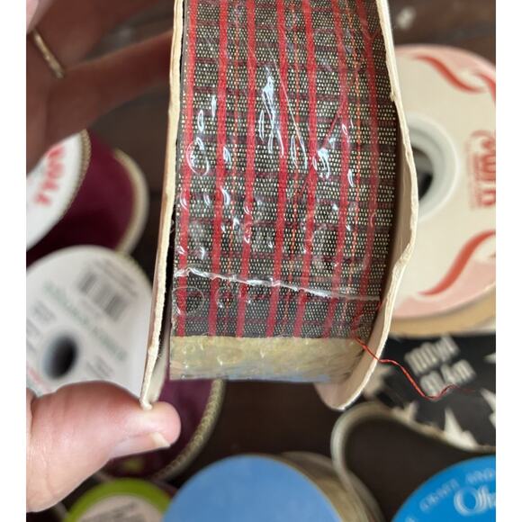 VTG Christmas Holiday Gift Wrapping PLAID Ribbon Rolls RED GOLD Satin Lot 10 - Picture 14 of 15